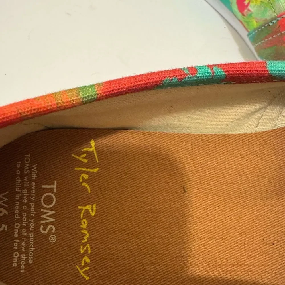 New Toms Classic Women's Ramsey Slip On Flats Tyler Ramsey Multi Color  6.5